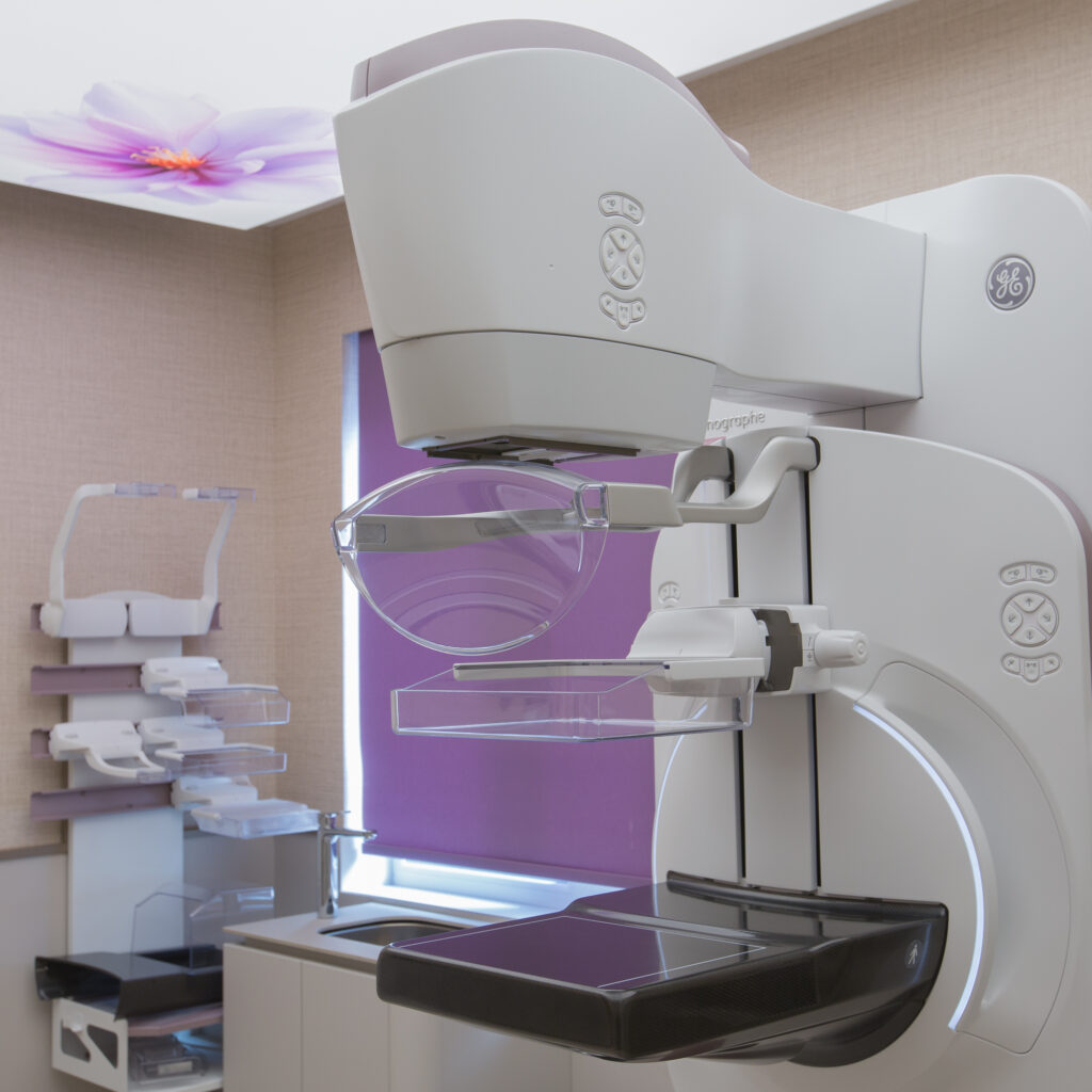 Мамограф Pristina Serena 3D на GE - Медицински център "АЯ" - Варна